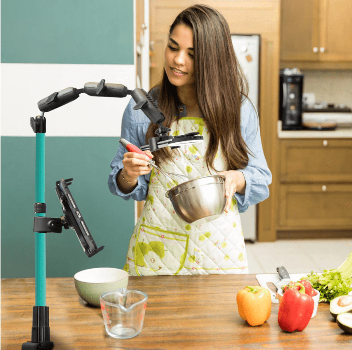 Arkon Remarkable Creator™ Pro+Plus Clamp Mount with Teal Extension Pole