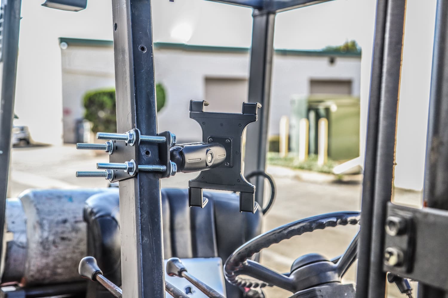Arkon 38mm Robust Forklift Pillar Tablet Mount