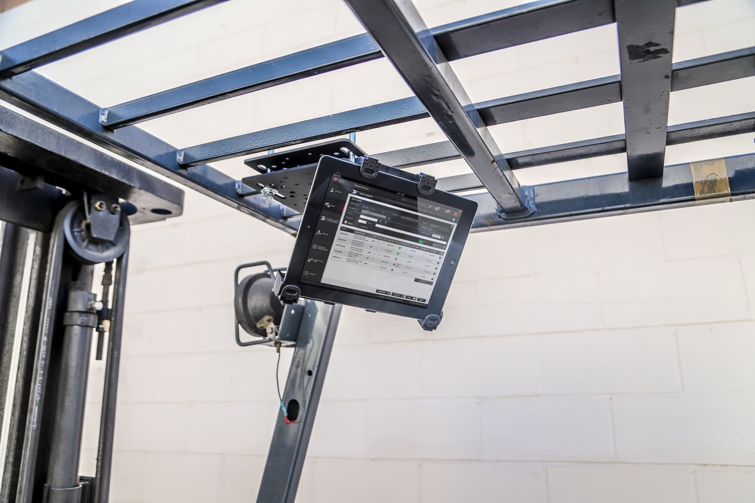 Arkon 38mm Robust Plastic Forklift Locking Tablet Mount