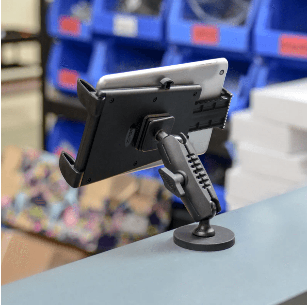 Arkon Robust Magnetic Tablet Mount