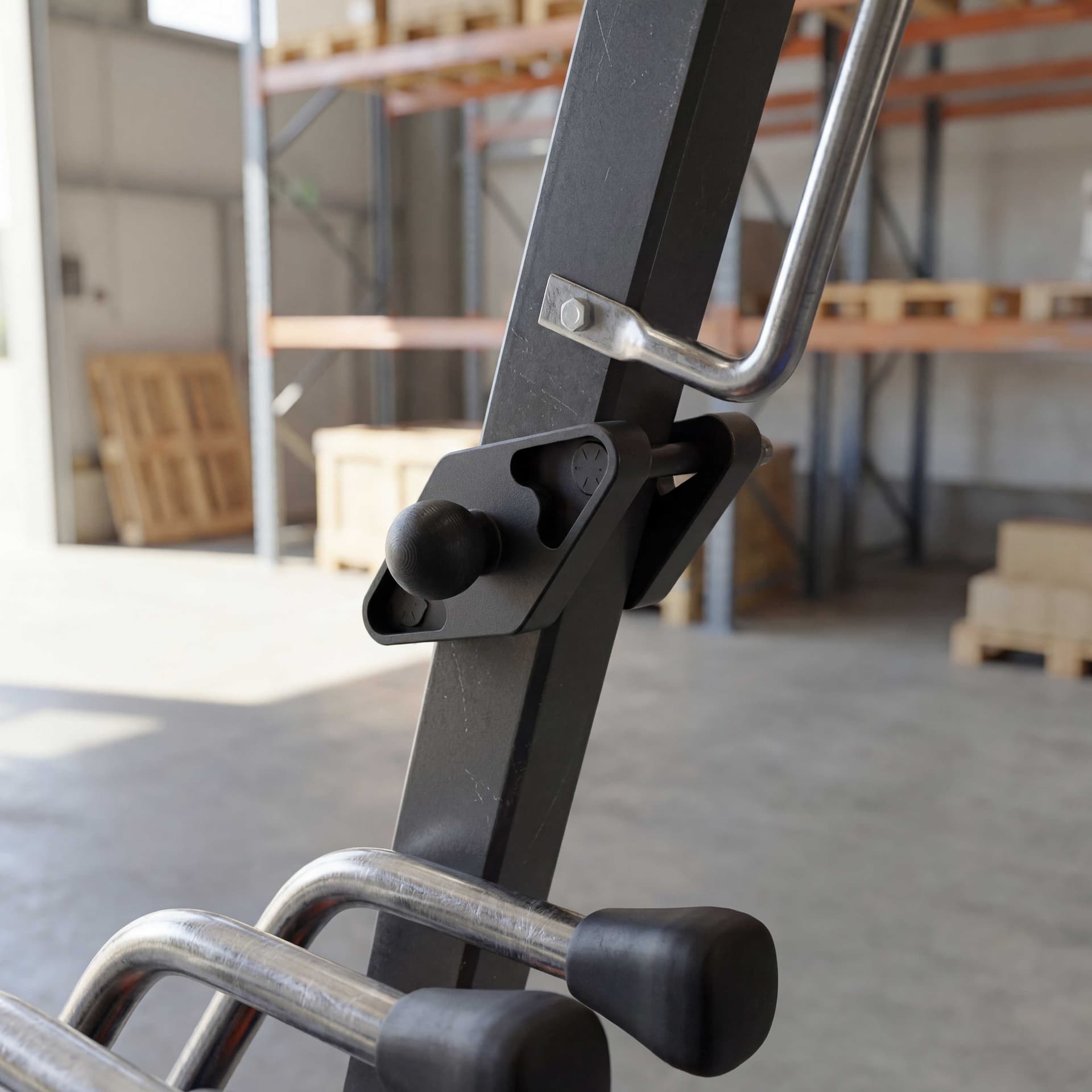 XMS™ Forklift Guard Rail Mount – 1.5”/38mm Ball